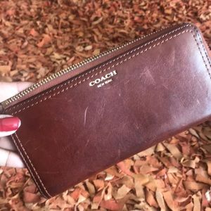 100% Coach Wallet